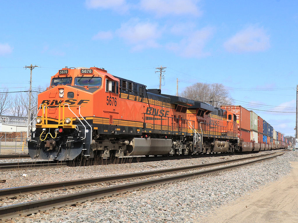 BNSF 5676